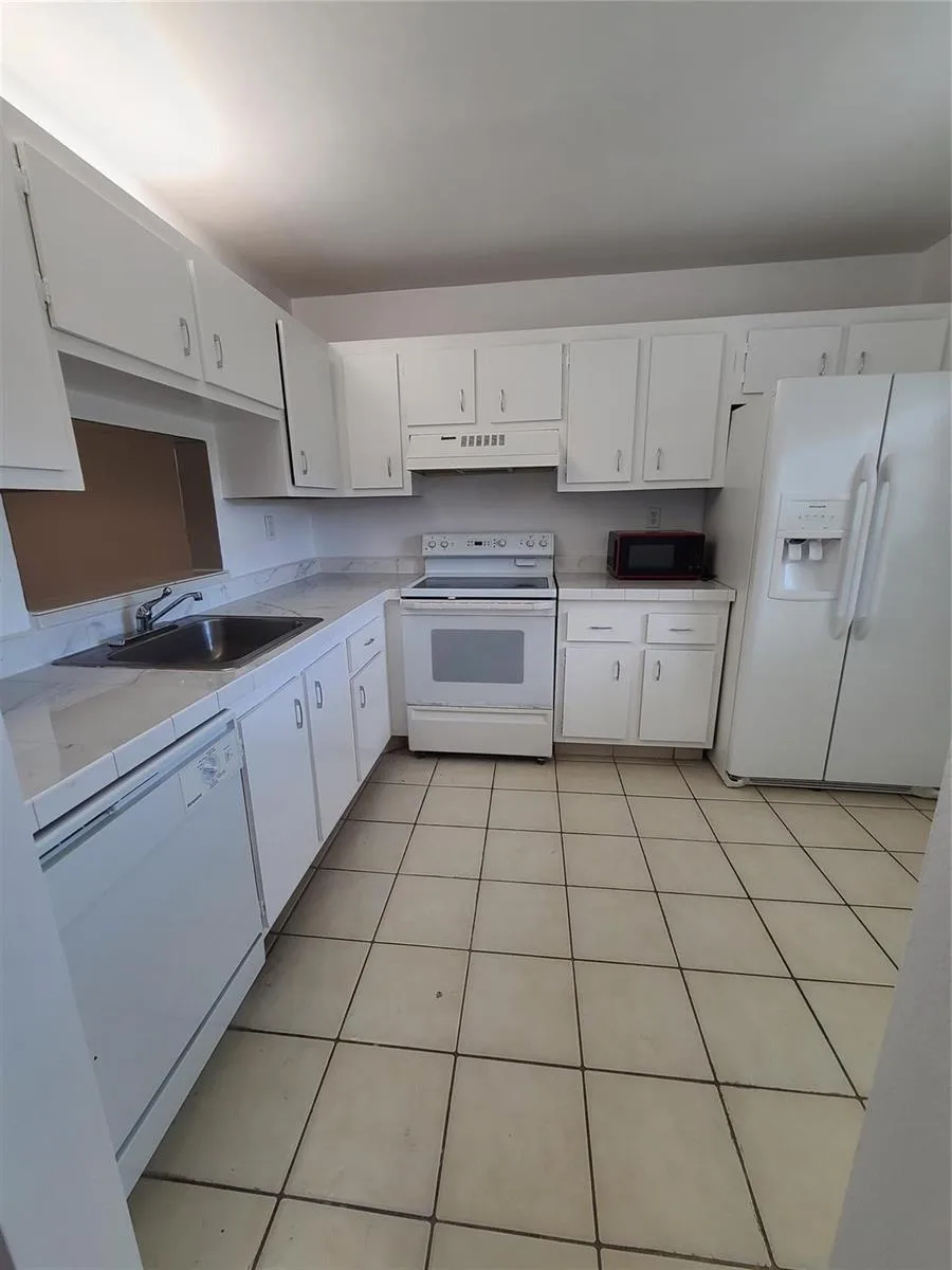1810 SW 81st Avenue # 2400, North Lauderdale, FL 33068 photo 4