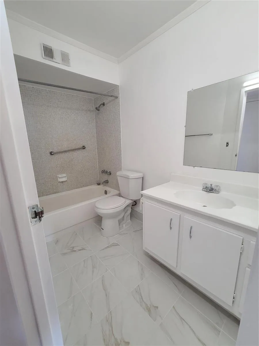 1810 SW 81st Avenue # 2400, North Lauderdale, FL 33068 photo 5