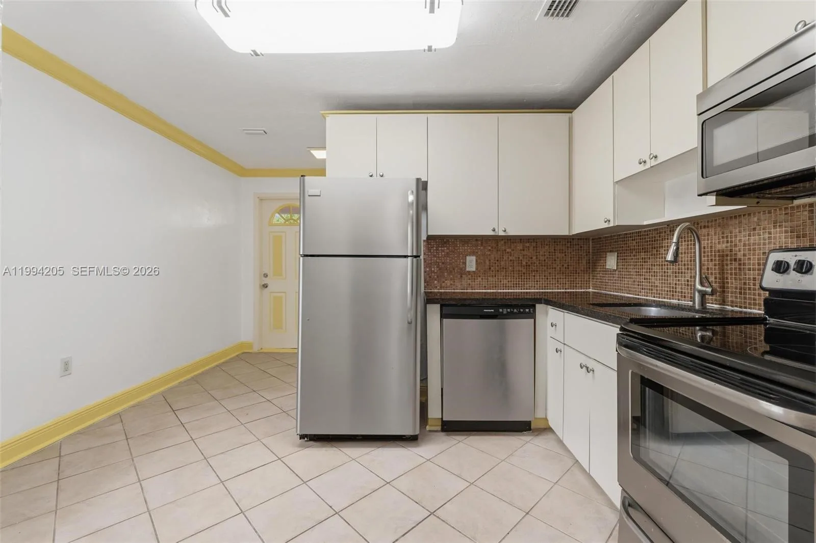 3147 Mcdonald St, Miami, FL 33133 photo 9