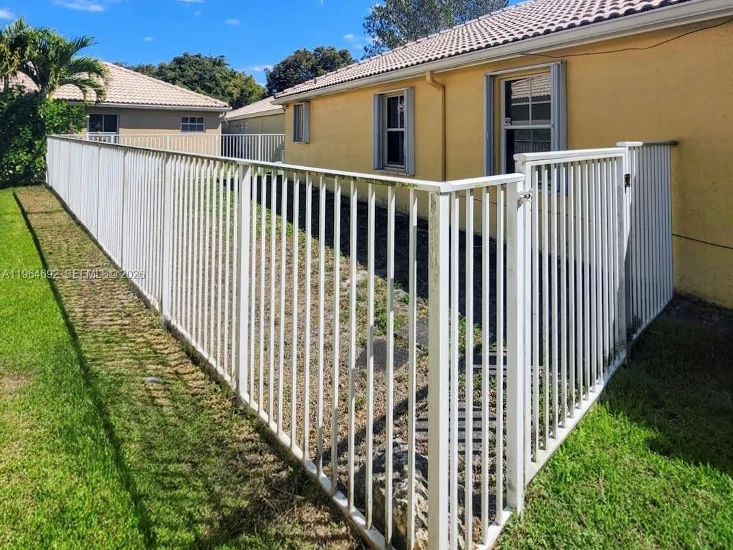 4309 Pine Ridge Ct, Weston, FL 33331 photo 2