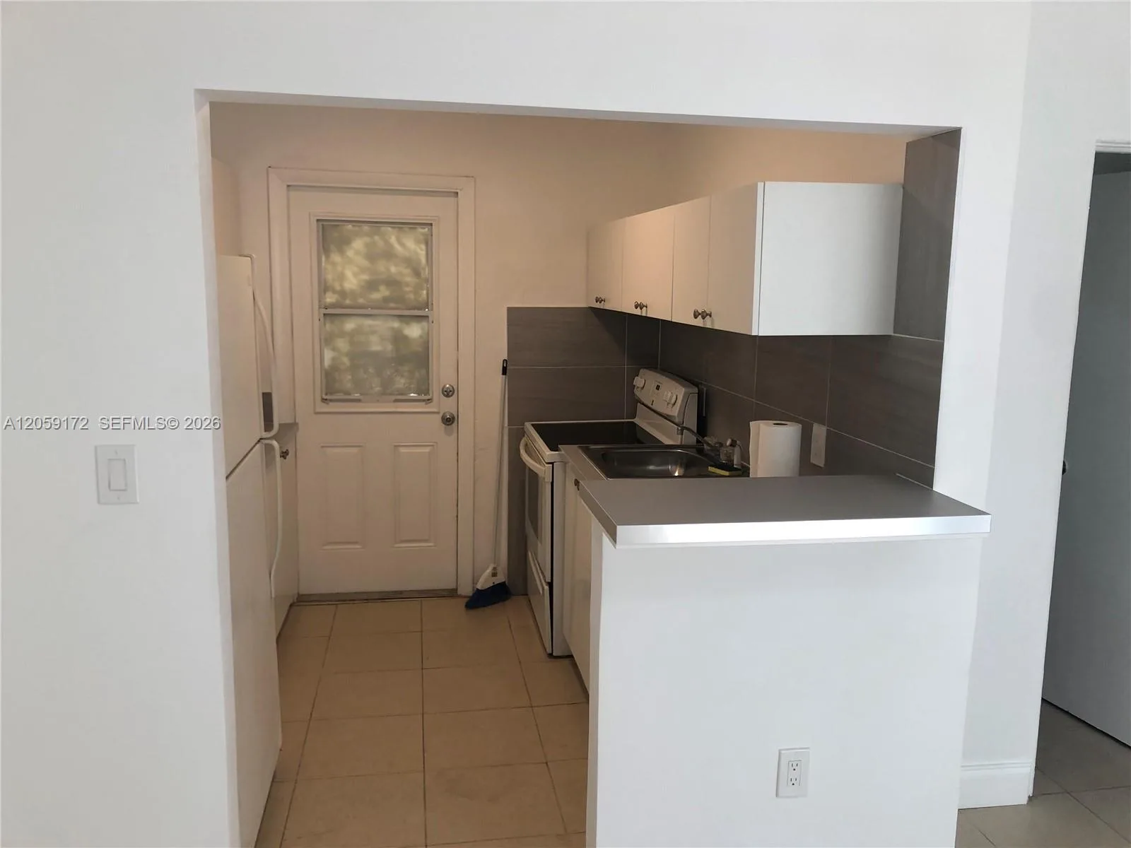 5647 Hayes St # A, Hollywood, FL 33021 photo 11