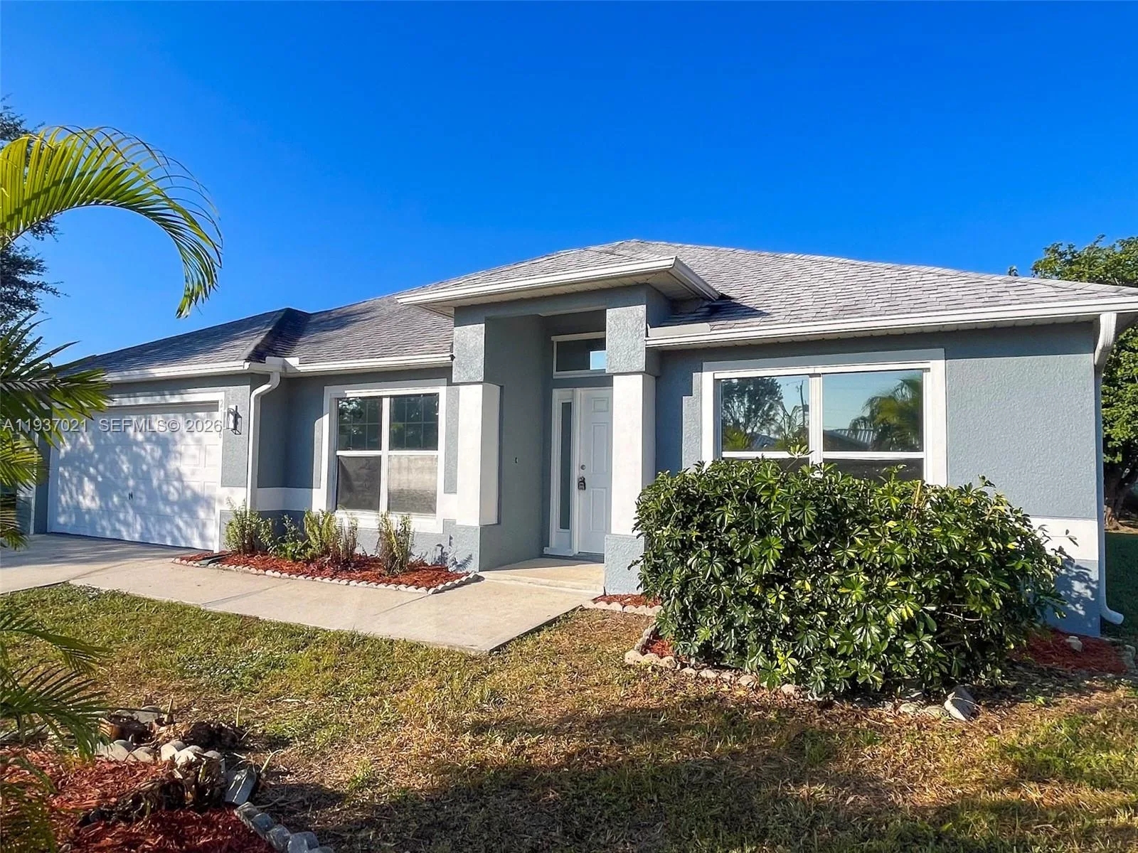 2116 NE 17th AV, Cape Coral, FL 33909