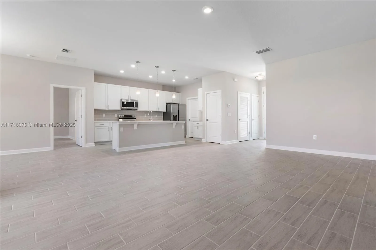 931 Century Ave SE, Palm Bay, FL 32909 photo 5