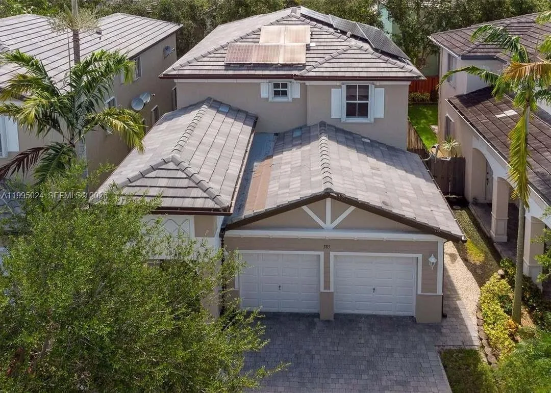 385 NE 36th Ave Rd, Homestead, FL 33033 photo 2