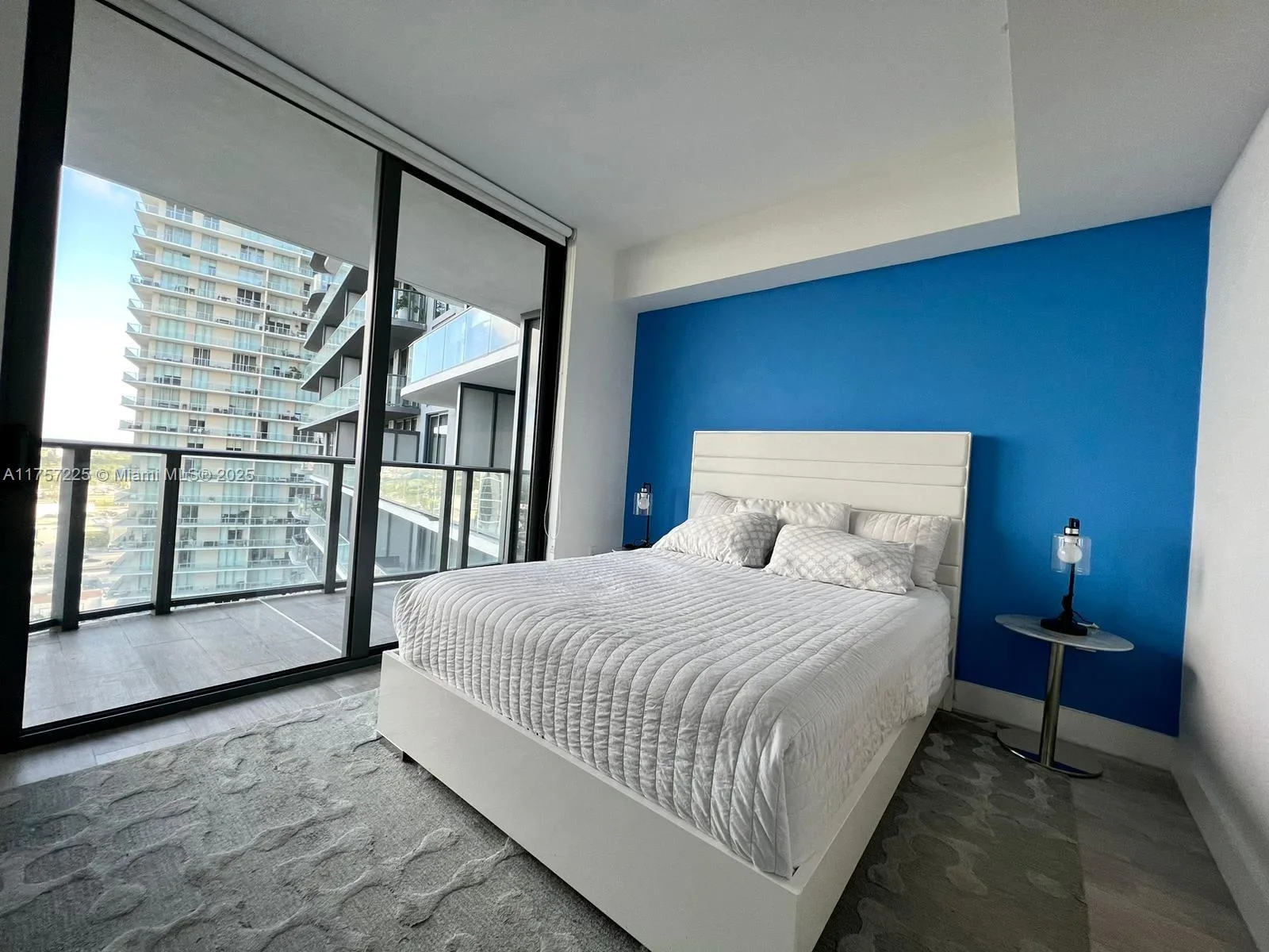 121 NE 34th St # 1915, Miami, FL 33137 photo 2