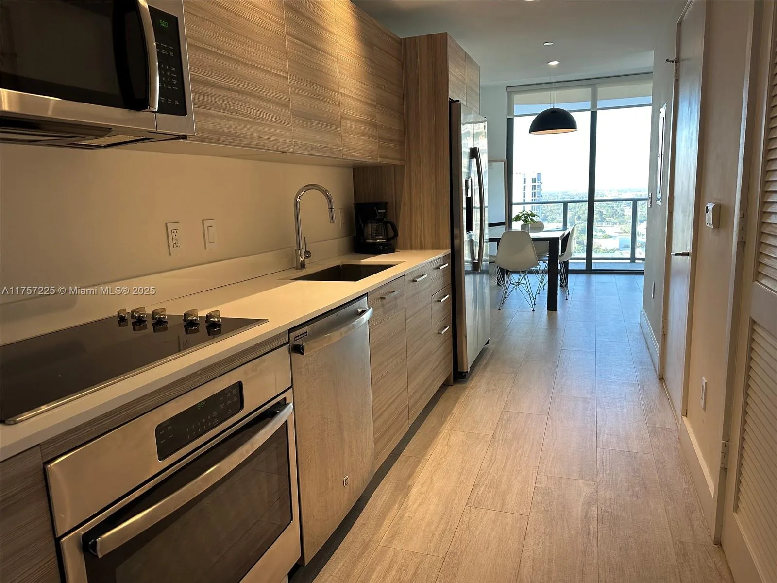 121 NE 34th St # 1915, Miami, FL 33137 photo 7