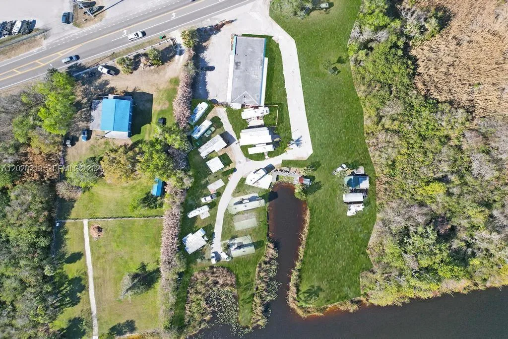 1422 US Highway 441, Okeechobee, FL 34974