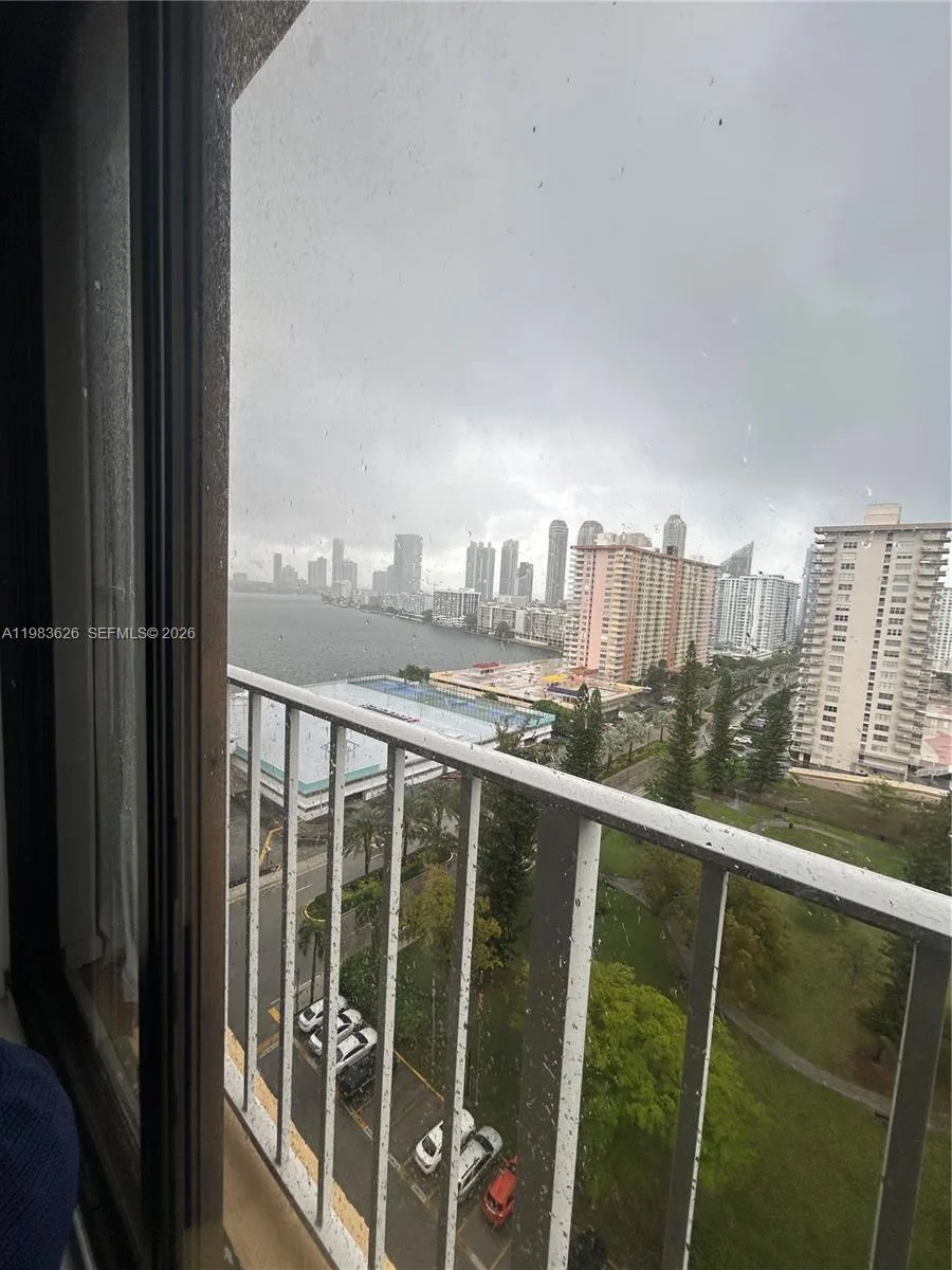 290 174th St # 1715, Sunny Isles Beach, FL 33160 photo 2