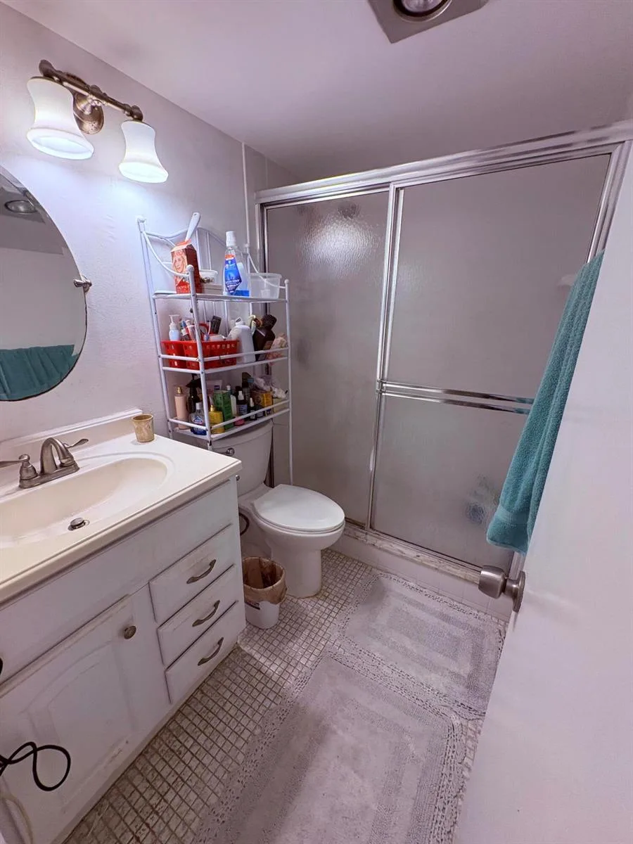 7 Lyndhurst A, Deerfield Beach, FL 33442 photo 8