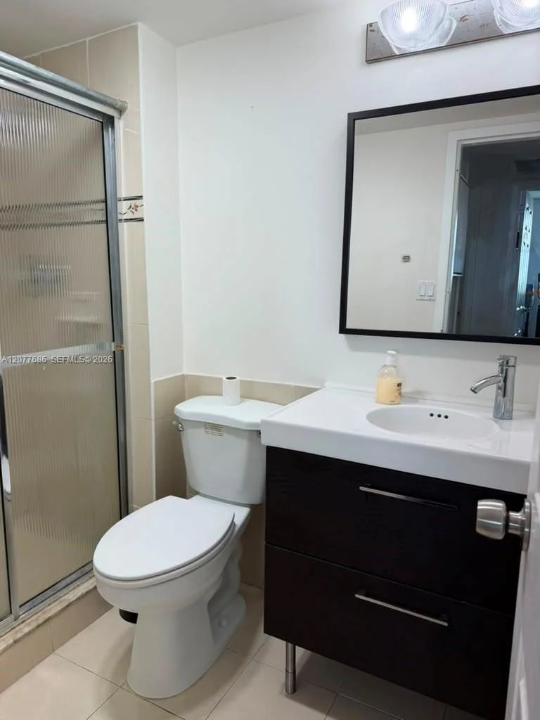 3375 N Country Club Dr # 607, Aventura, FL 33180 photo 10