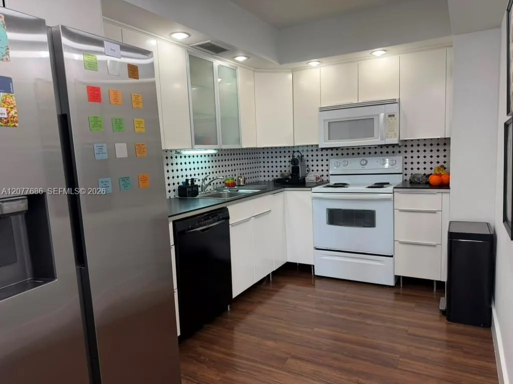 3375 N Country Club Dr # 607, Aventura, FL 33180 photo 3