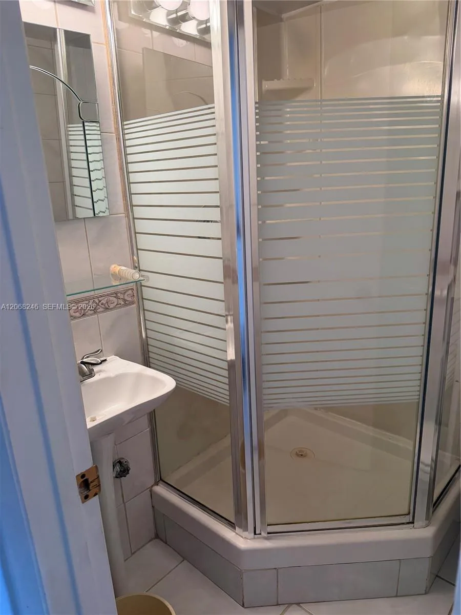 250 181st Dr # 414, Sunny Isles Beach, FL 33160 photo 10