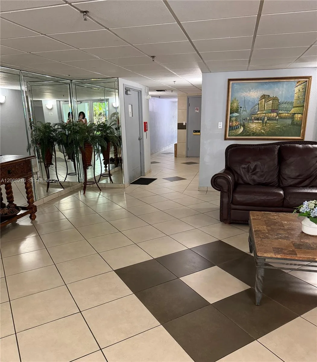 250 181st Dr # 414, Sunny Isles Beach, FL 33160 photo 4
