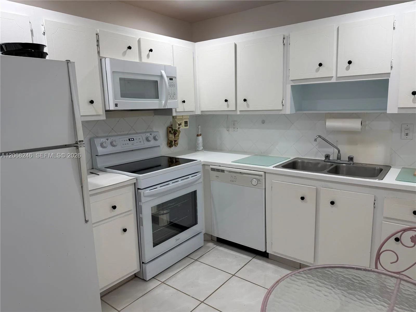 250 181st Dr # 414, Sunny Isles Beach, FL 33160 photo 8