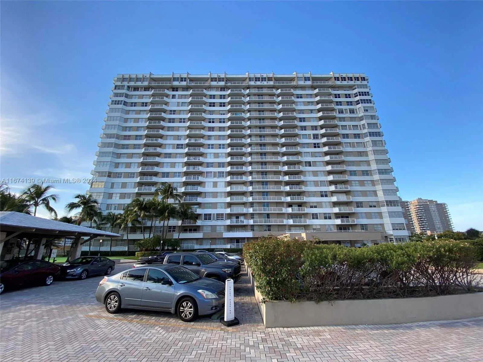 1965 S Ocean Dr # 4D, Hallandale Beach, FL 33009 photo 2