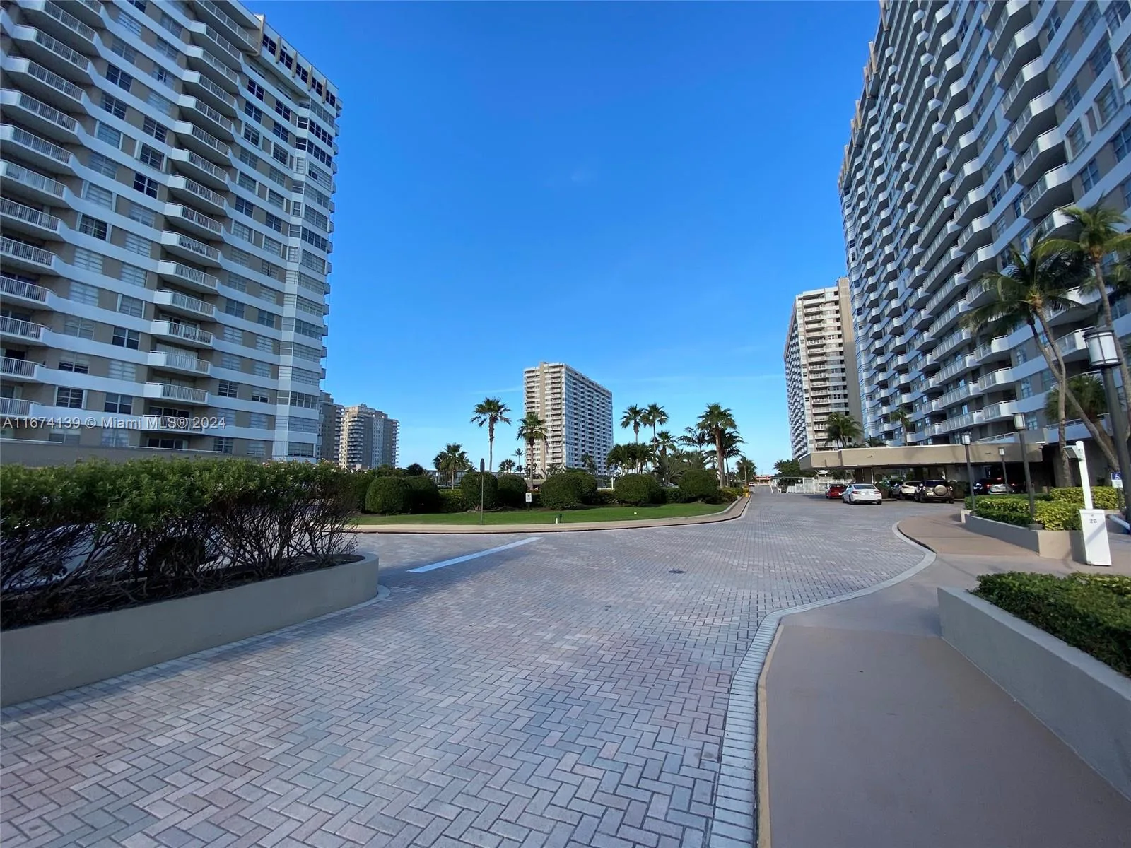 1965 S Ocean Dr # 4D, Hallandale Beach, FL 33009 photo 3