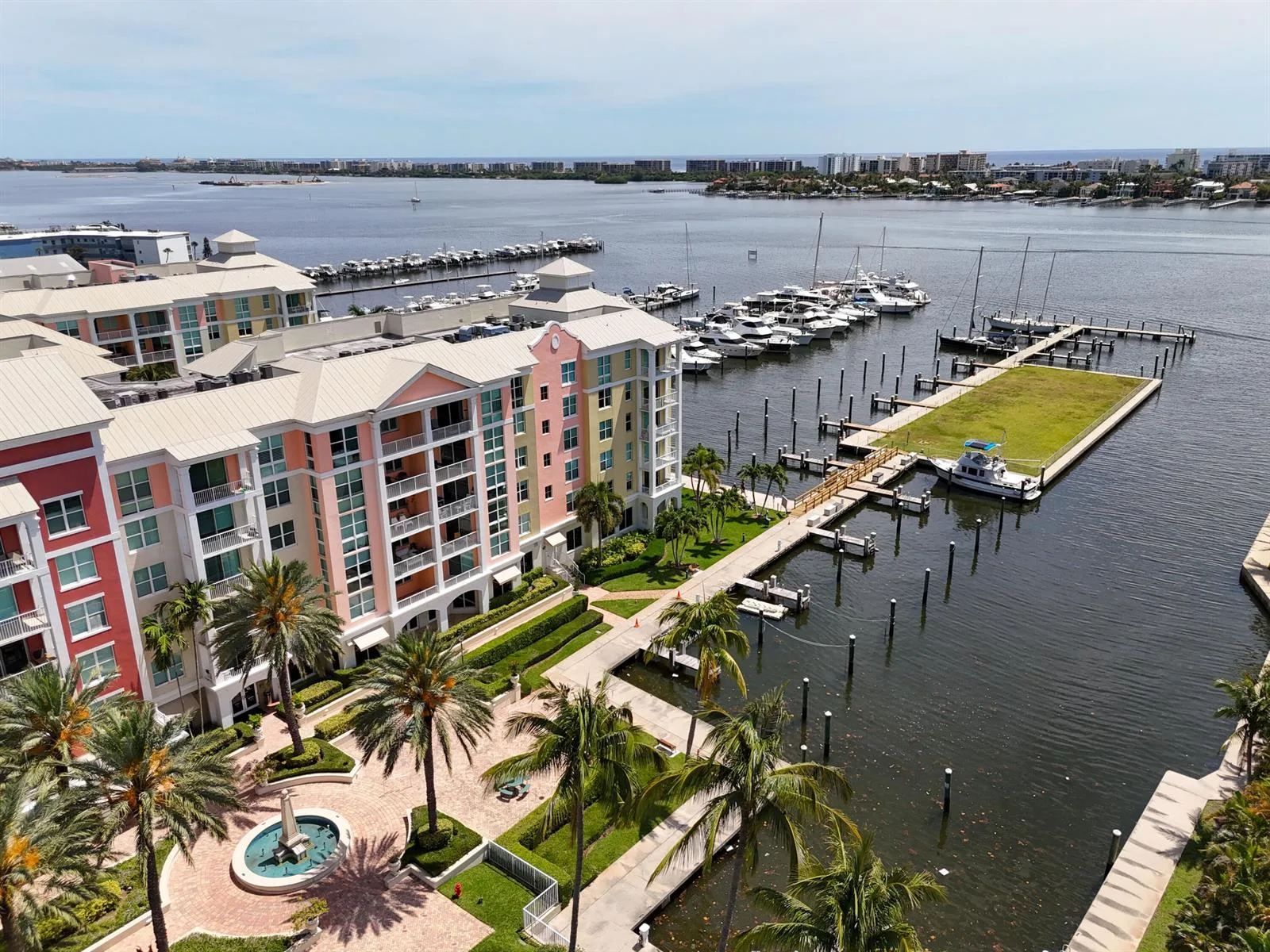806 E Windward Way # 323, Lantana, FL 33462