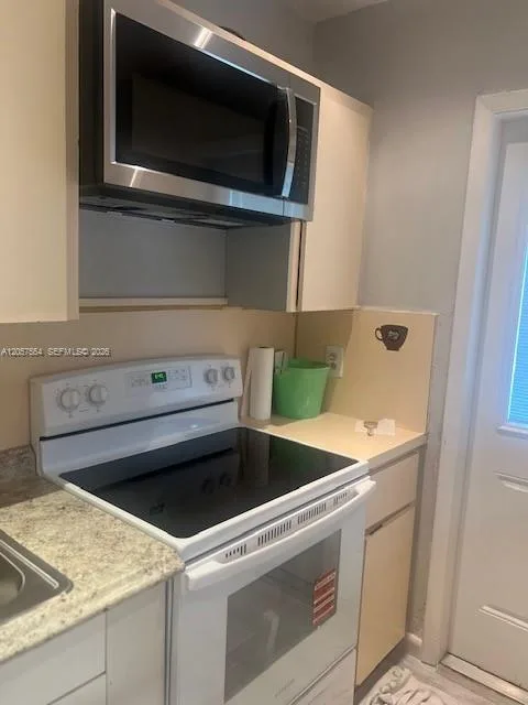 3730 Percival Ave, Miami, FL 33133 photo 7