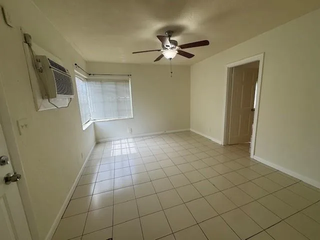 1705 MOFFETT Street # C, Hollywood, FL 33020 photo 4