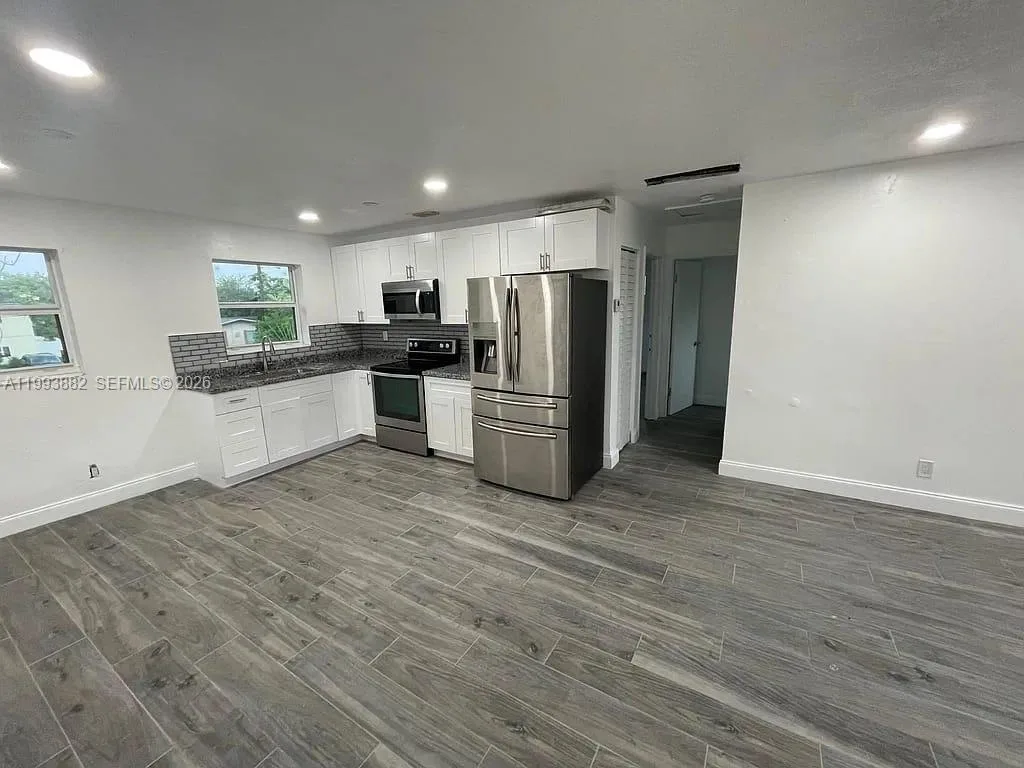 3906 SW 12th Ct # 1-4, Fort Lauderdale, FL 33312