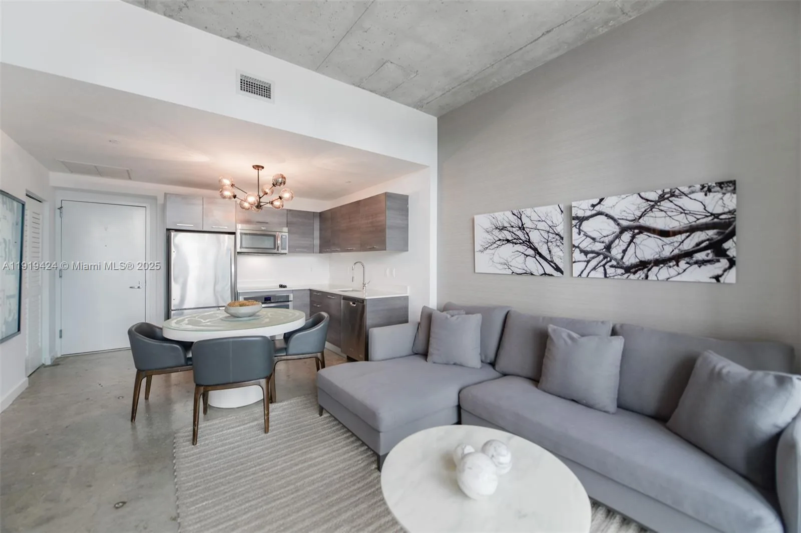 151 SE 1st St # 3403, Miami, FL 33131 photo 4