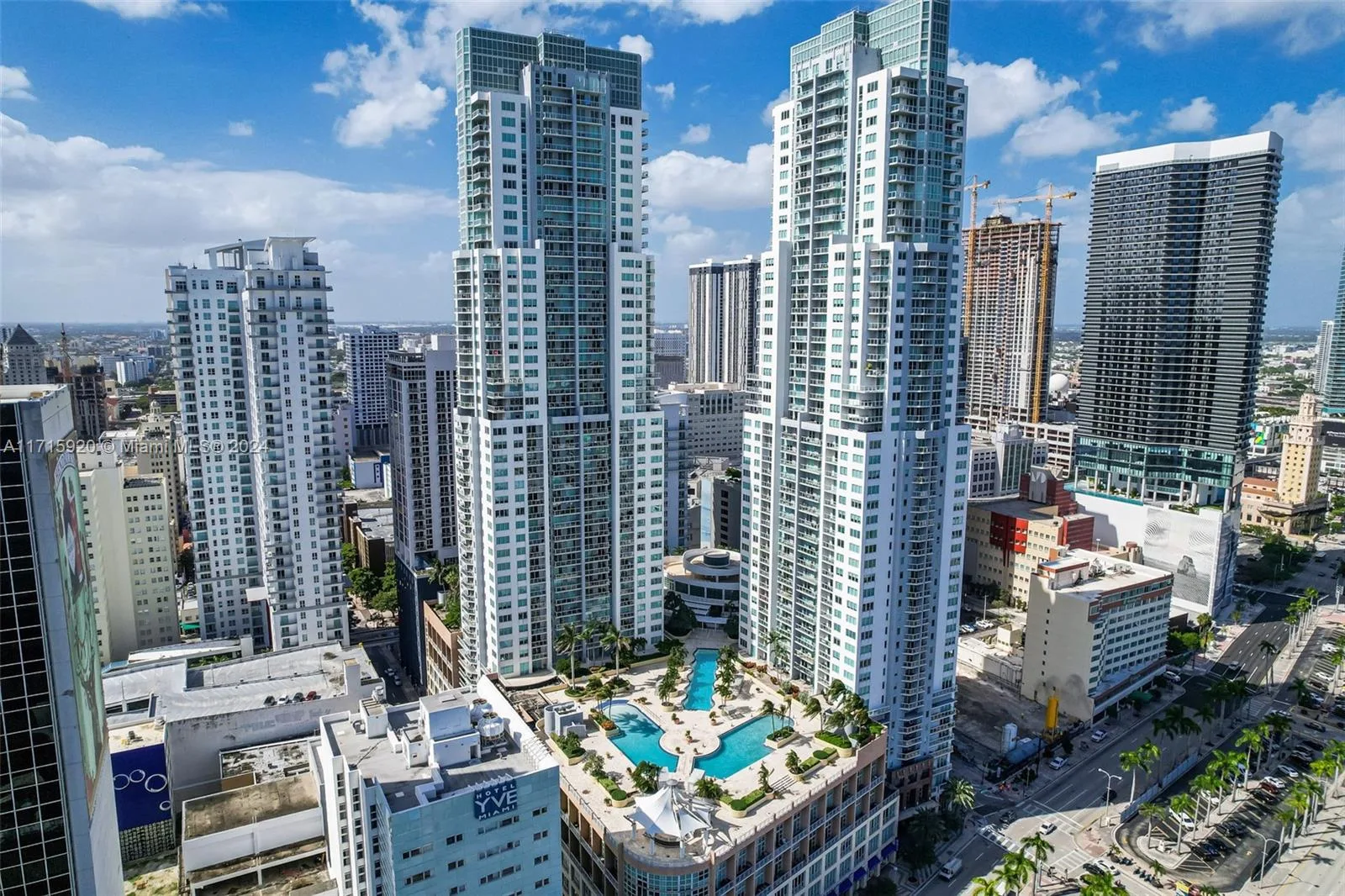 253 NE 2nd St # 413, Miami, FL 33132