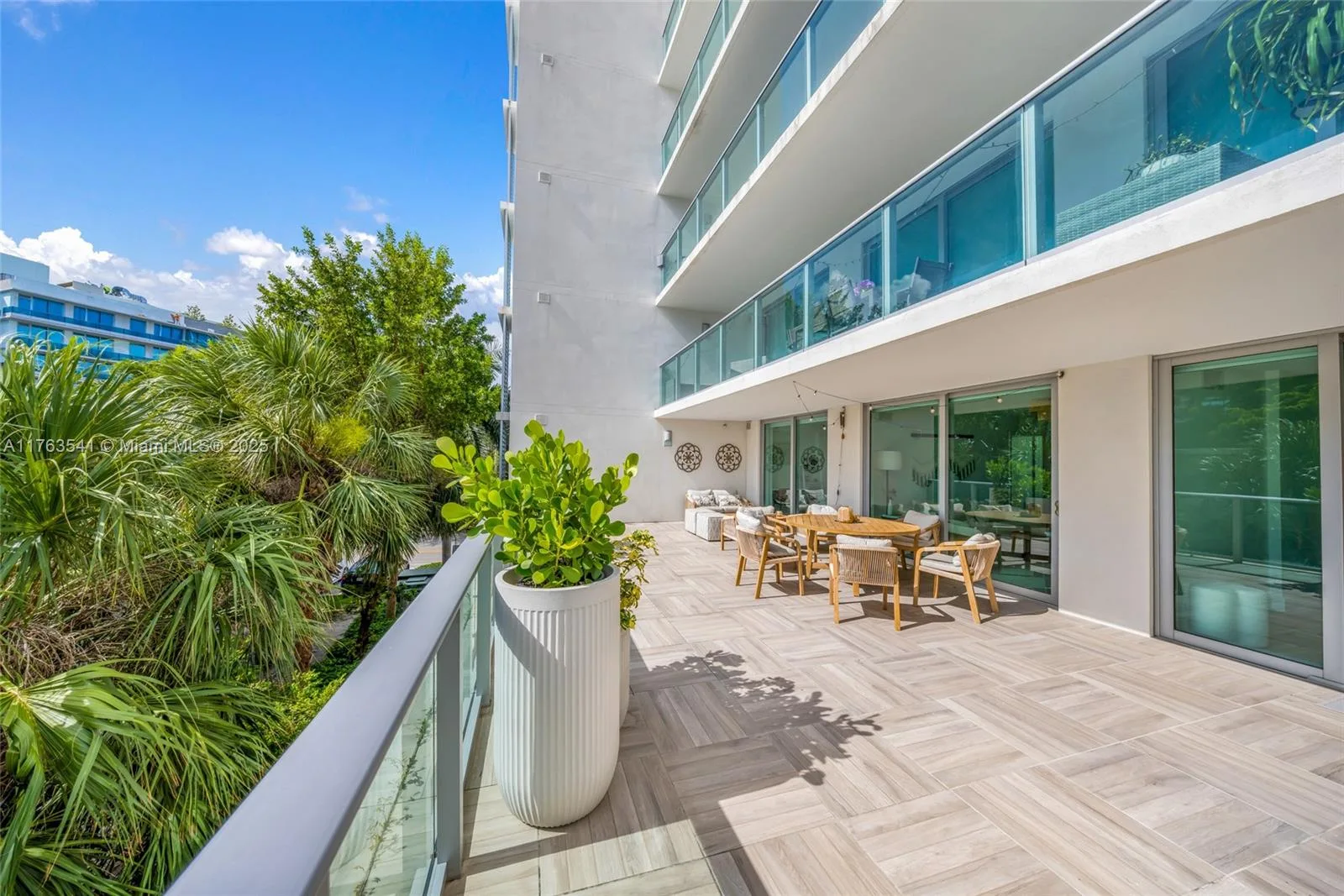 1025 92nd St # 306, Bay Harbor Islands, FL 33154 photo 4