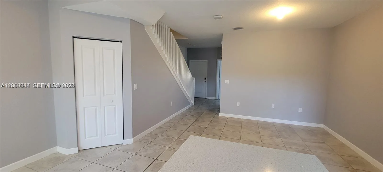 388 NE 208th Ter, Miami, FL 33179 photo 9