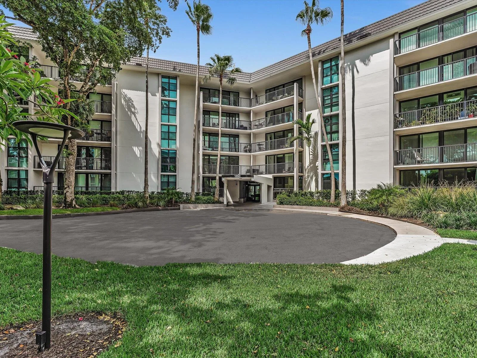 1350 River Reach Drive # 111, Fort Lauderdale, FL 33315