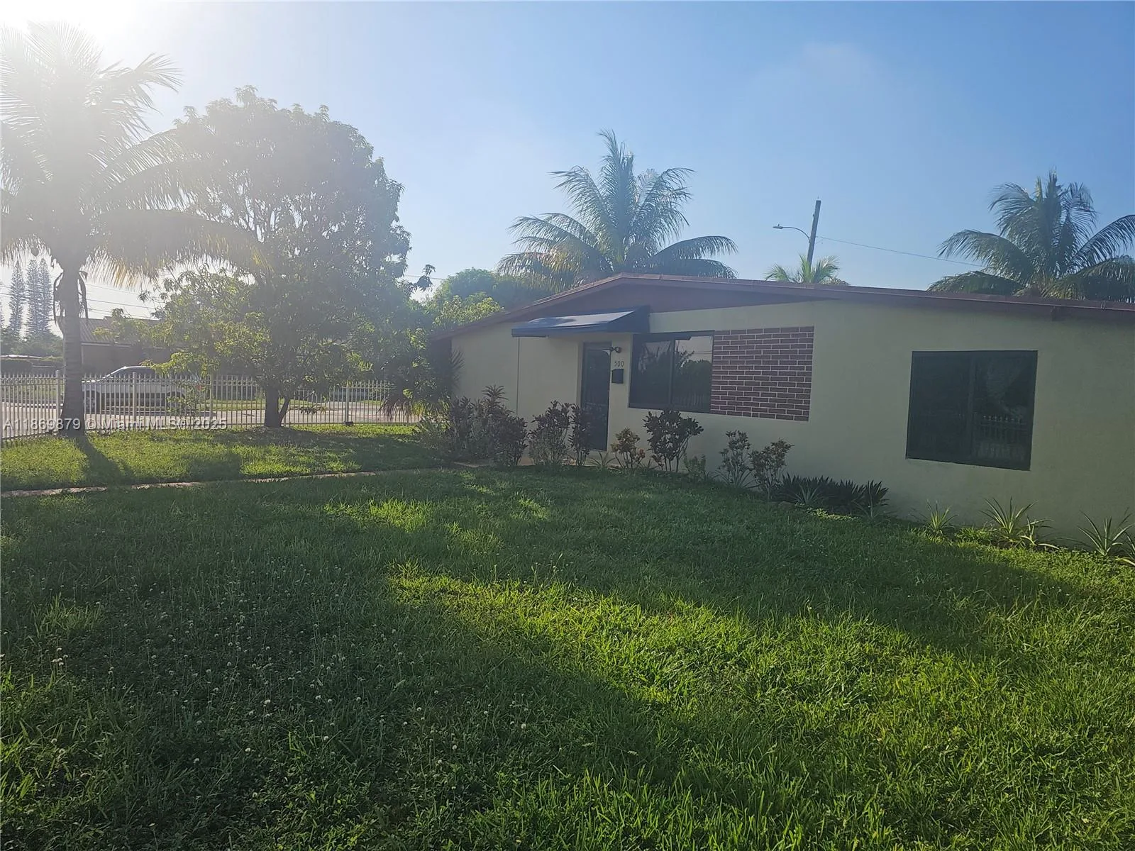 500 NW 199th St, Miami Gardens, FL 33169 photo 2