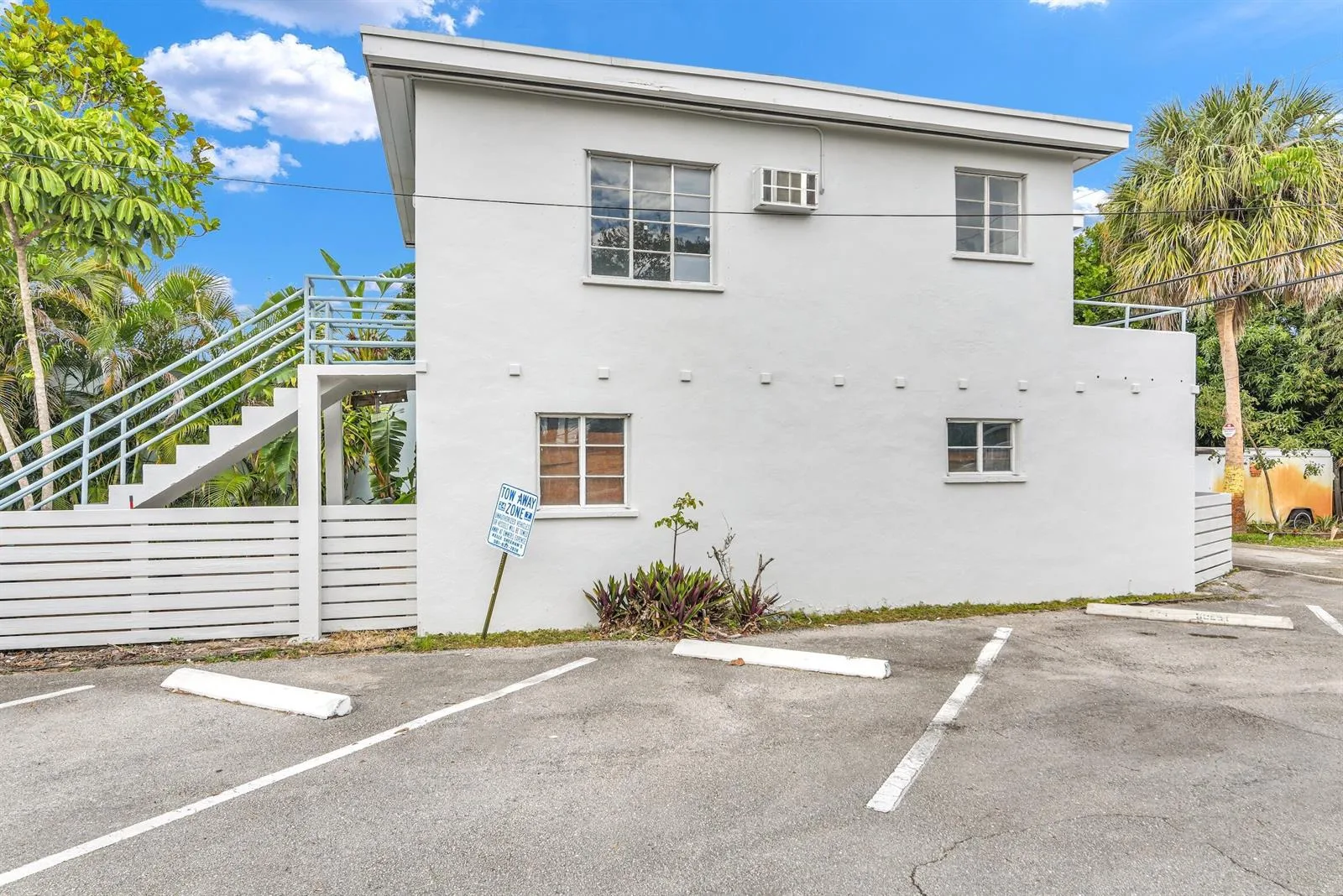 820 N Dixie Highway # 4, FL 33460 photo 2