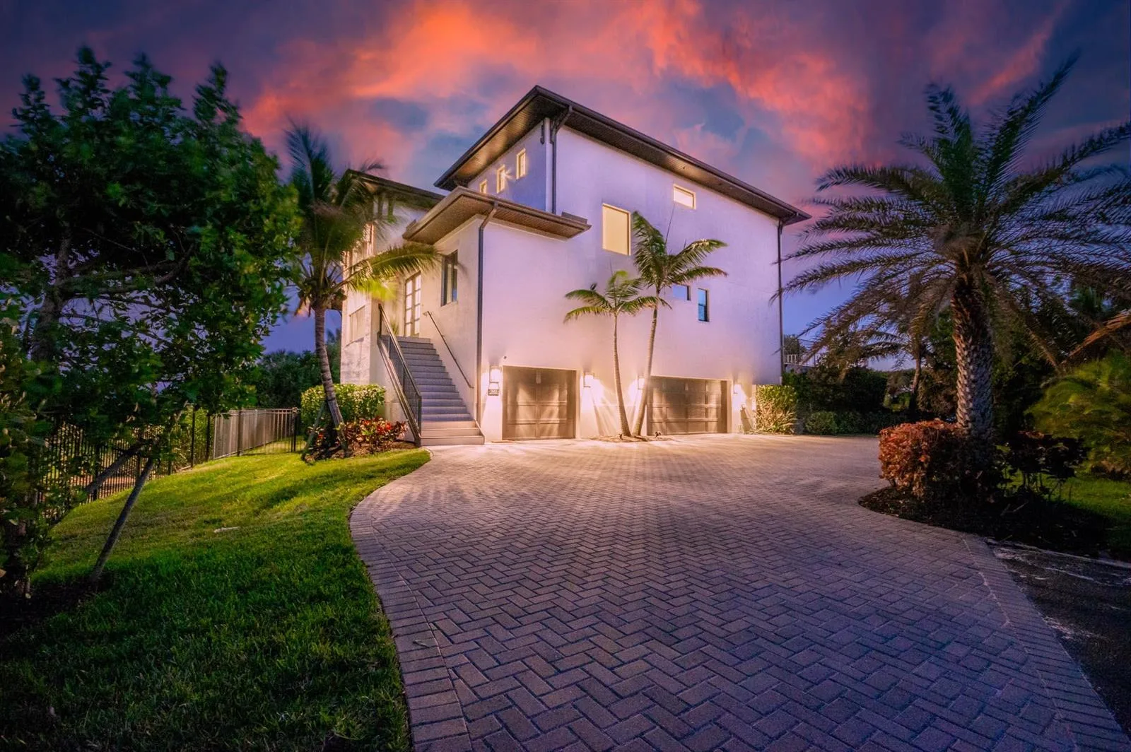 7683 Pelican Pointe Drive, Jensen Beach, FL 34957