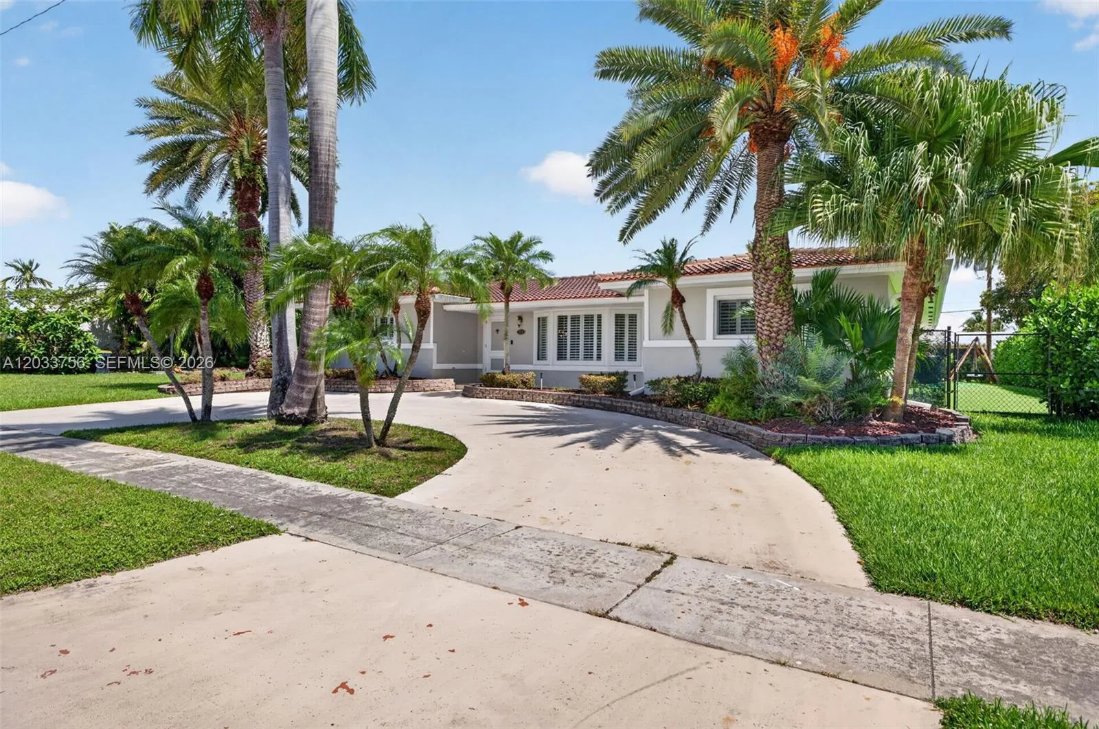 313 SE 6th St, Dania Beach, FL 33004