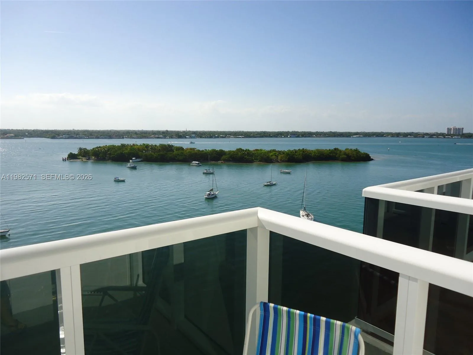 Islander – photo 16