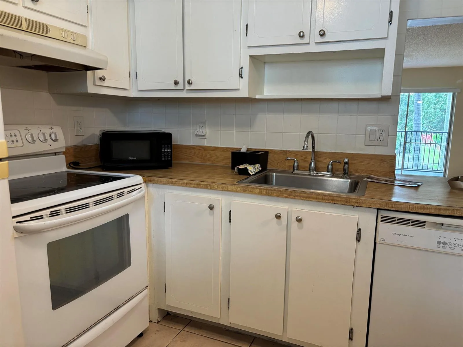 7501 NW 16th Street # 3207, Plantation, FL 33313 photo 2
