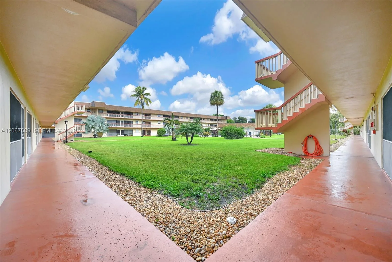 5300 Washington St # R110, Hollywood, FL 33021