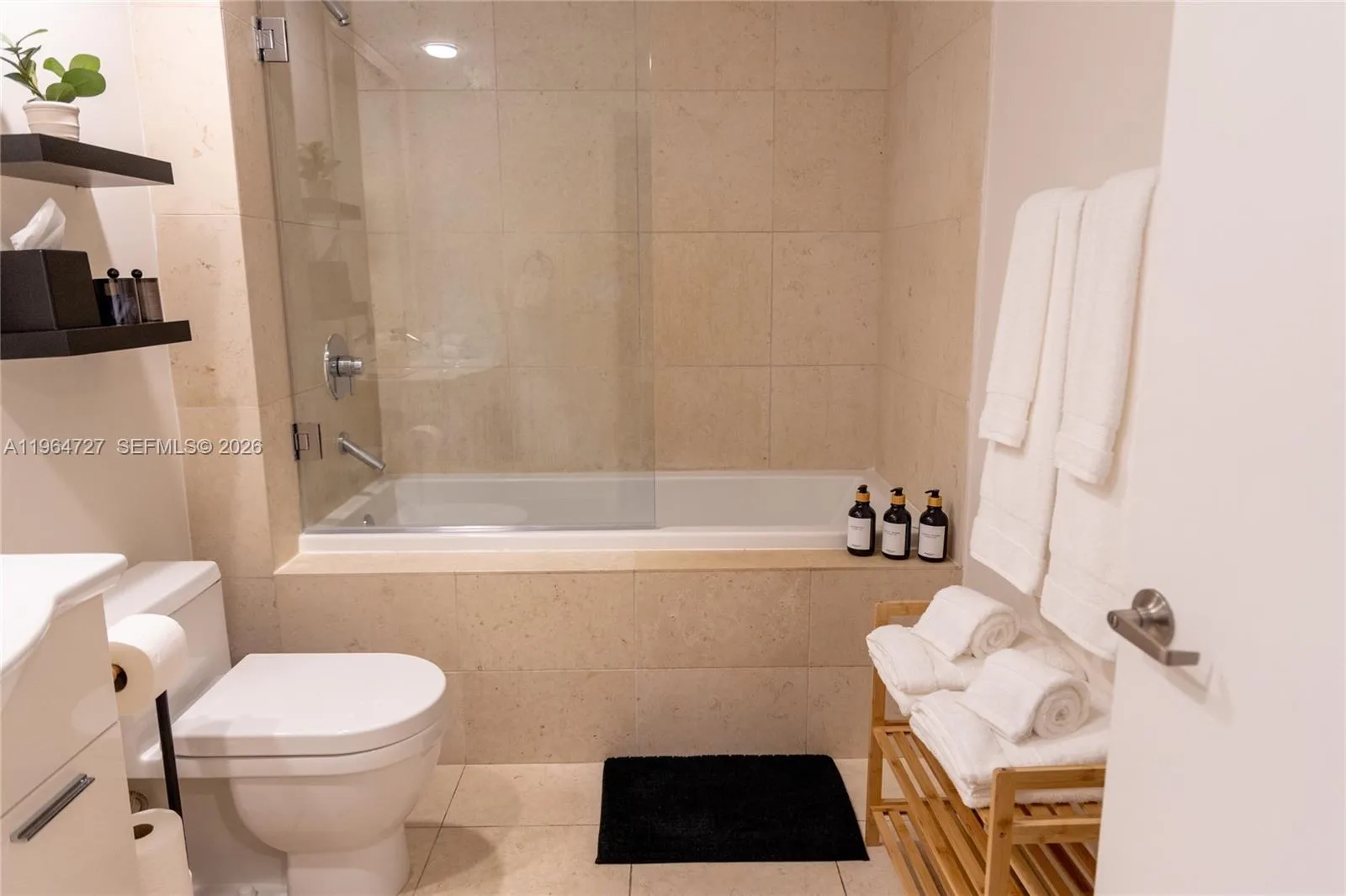 475 Brickell Ave # 3510, Miami, FL 33131 photo 9