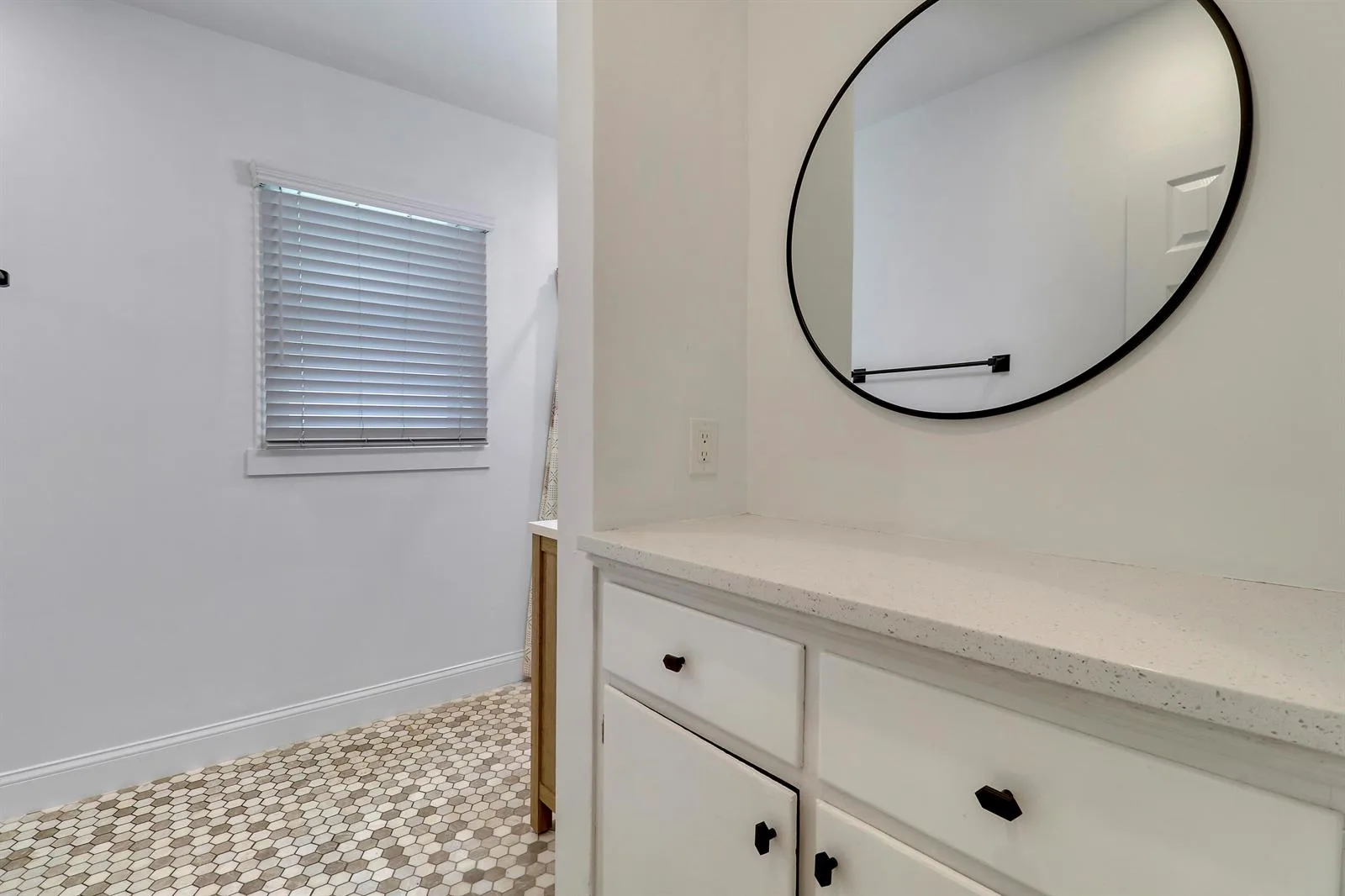 917 N OCEAN BREEZE, FL 33460 photo 11