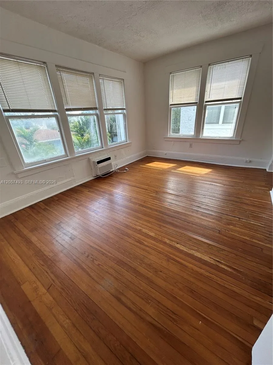 529 NE 66th St # 7, Miami, FL 33138 photo 2