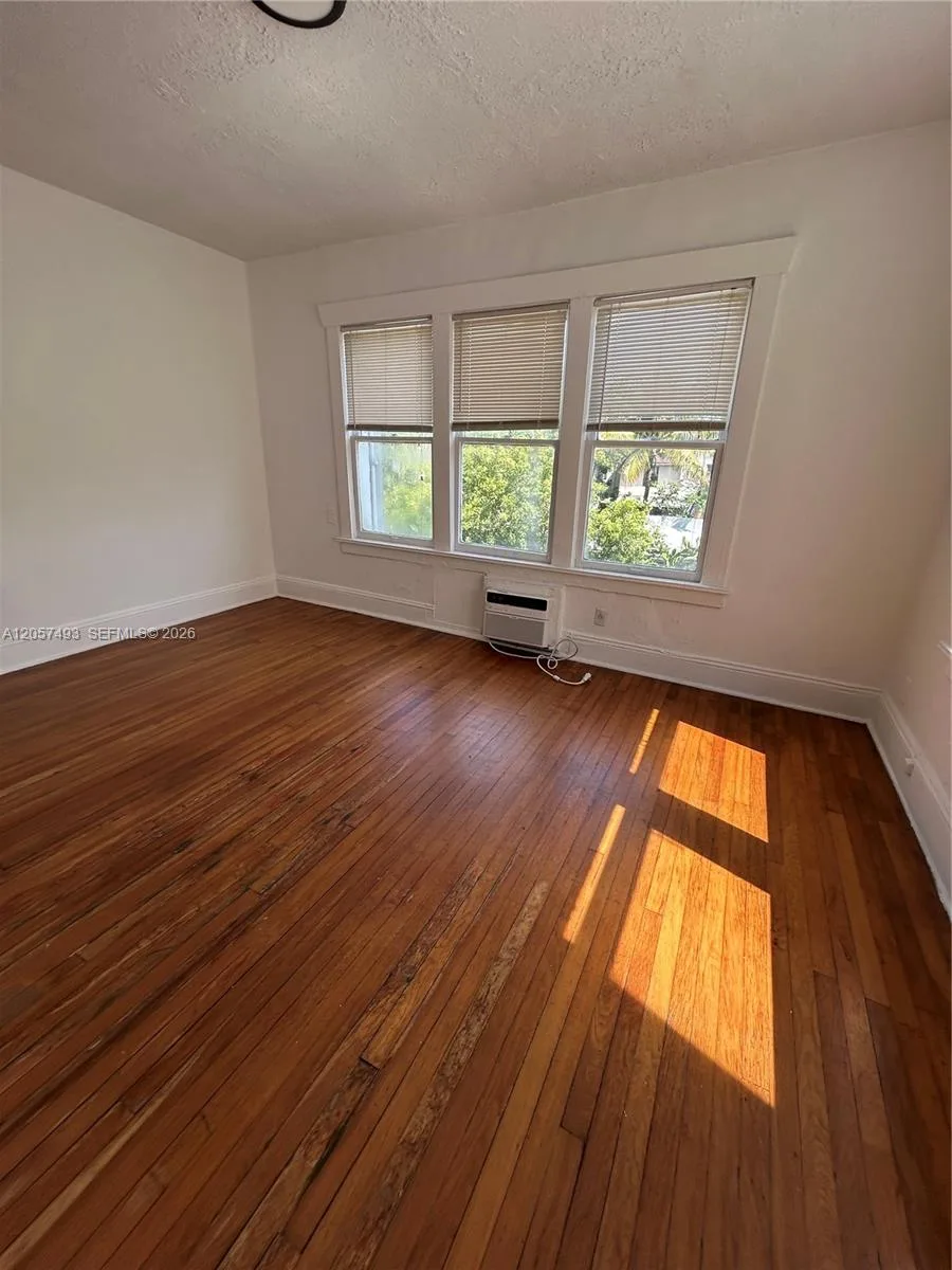 529 NE 66th St # 7, Miami, FL 33138 photo 3