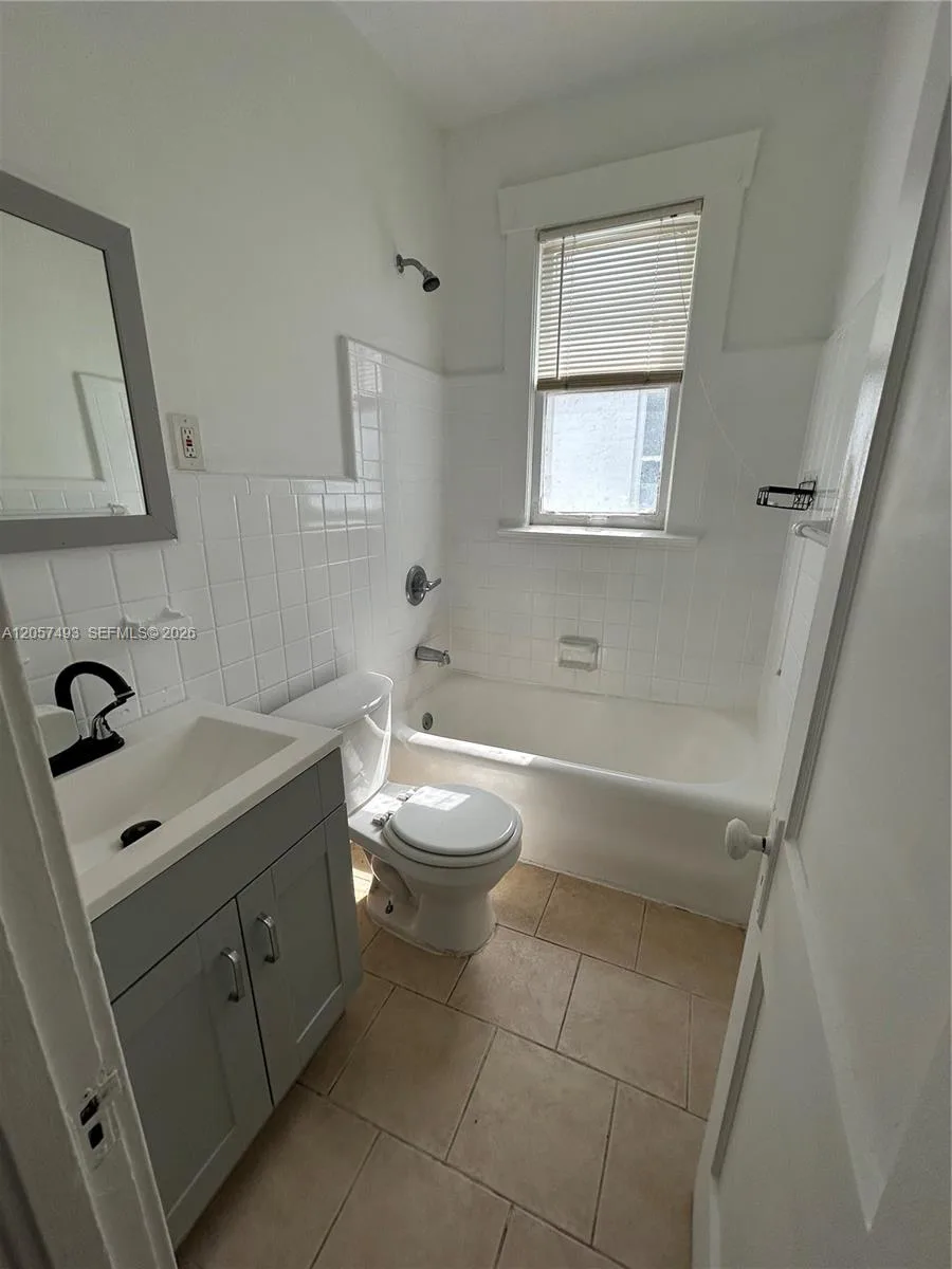 529 NE 66th St # 7, Miami, FL 33138 photo 5