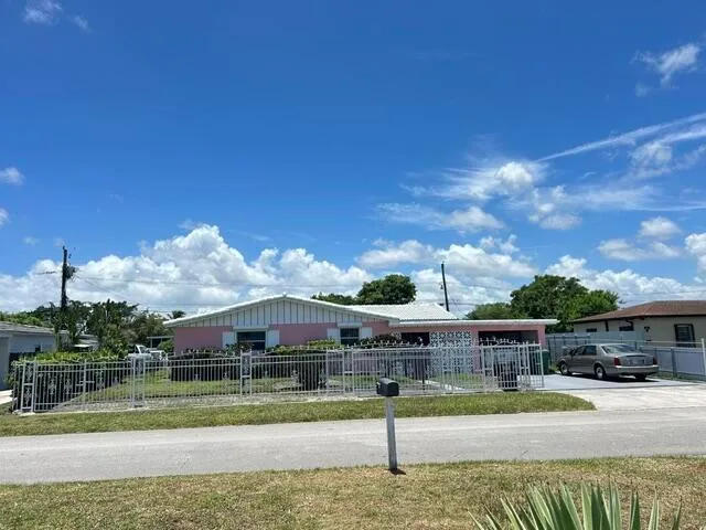 14620 E Polk Street, Miami, FL 33176 photo 2