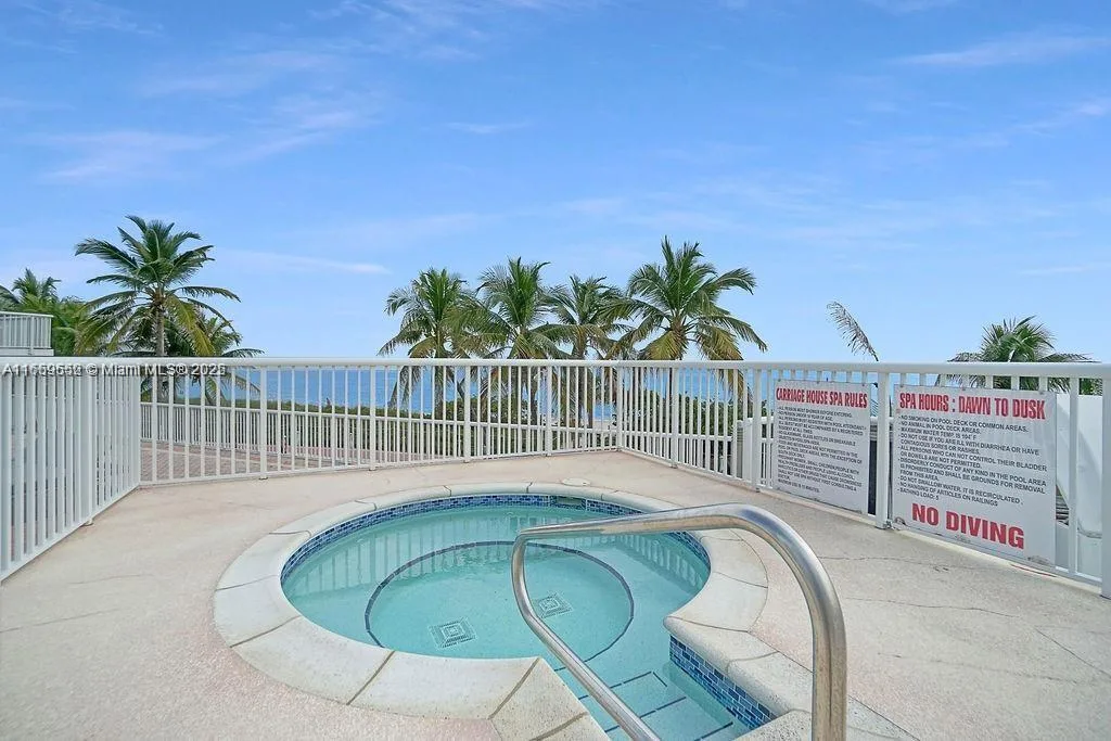 5401 Collins Ave # 209, Miami Beach, FL 33140 photo 7