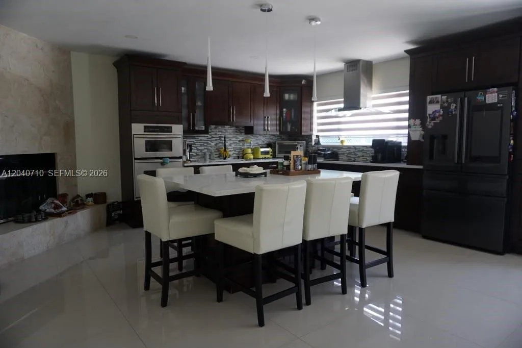 6940 SW 89th Ct, Miami, FL 33173 photo 9