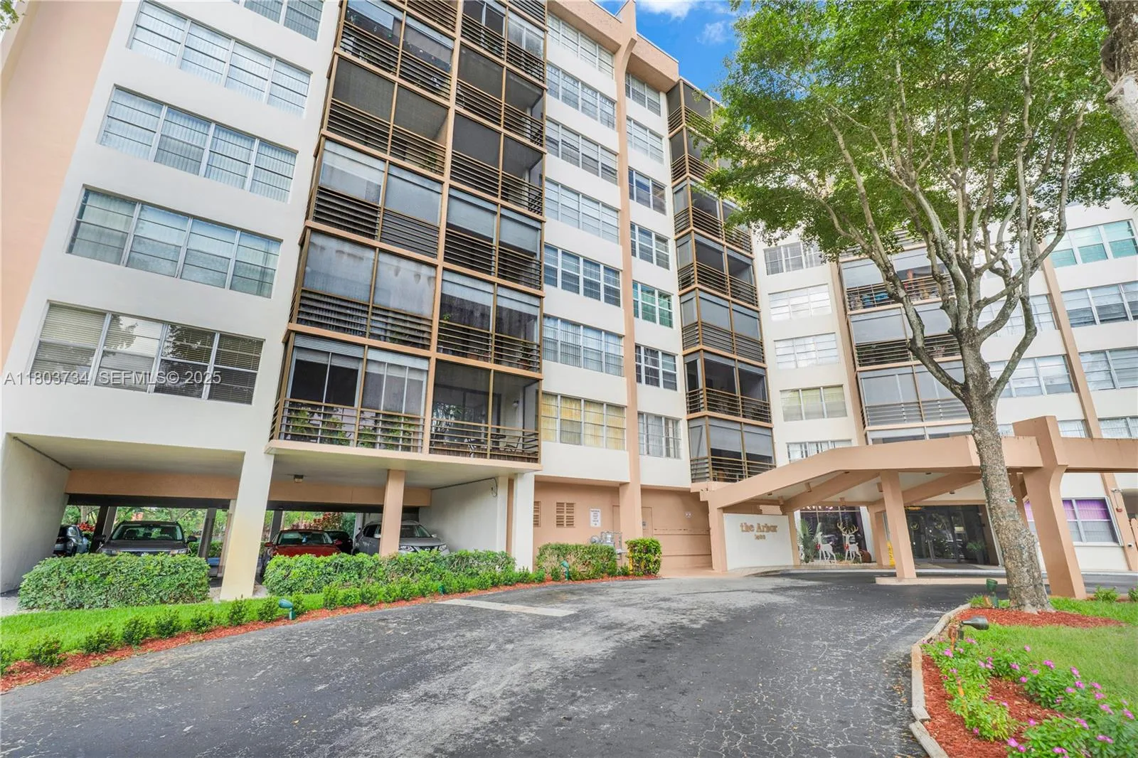 1400 Saint Charles Pl # L4, Pembroke Pines, FL 33026
