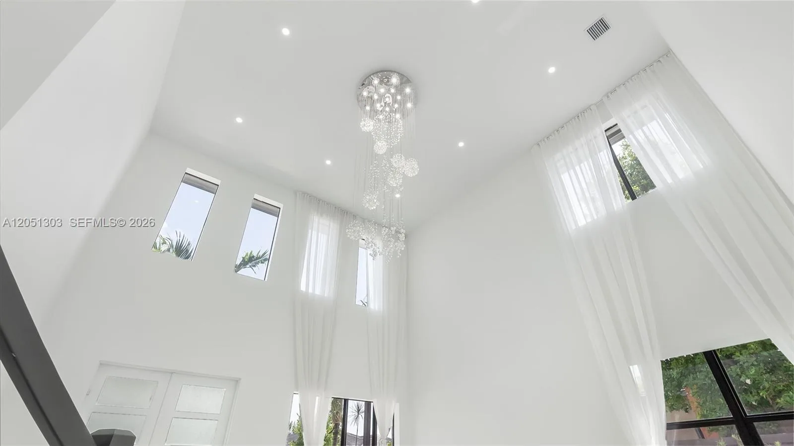 8900 NW 161st Ter, Miami Lakes, FL 33018 photo 8