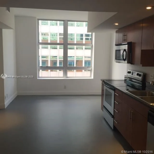 111 E Flagler St # 1003, Miami, FL 33131