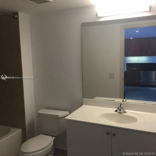 111 E Flagler St # 1003, Miami, FL 33131 photo 7
