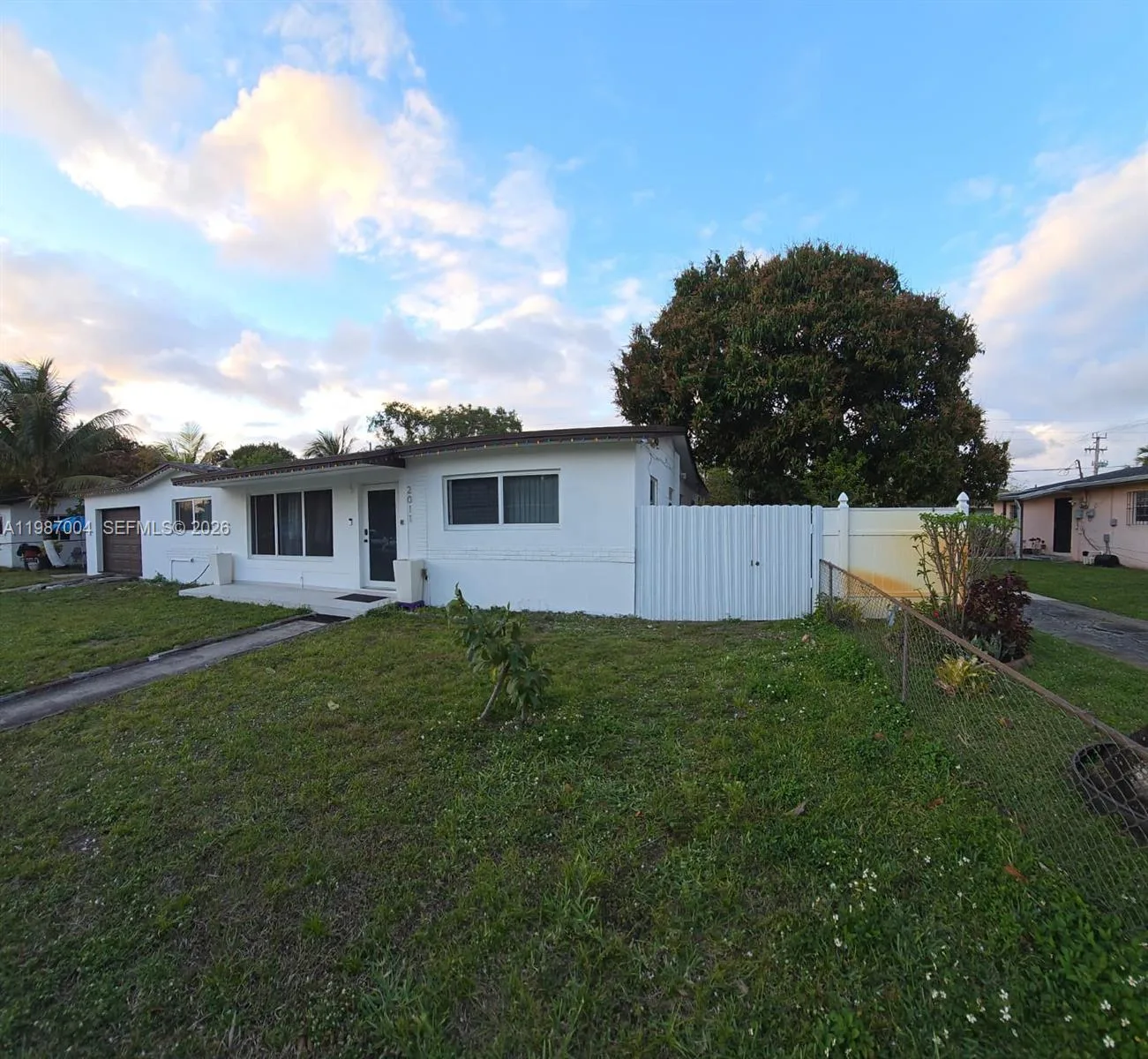 2011 NW 178th St, Miami Gardens, FL 33056 photo 3