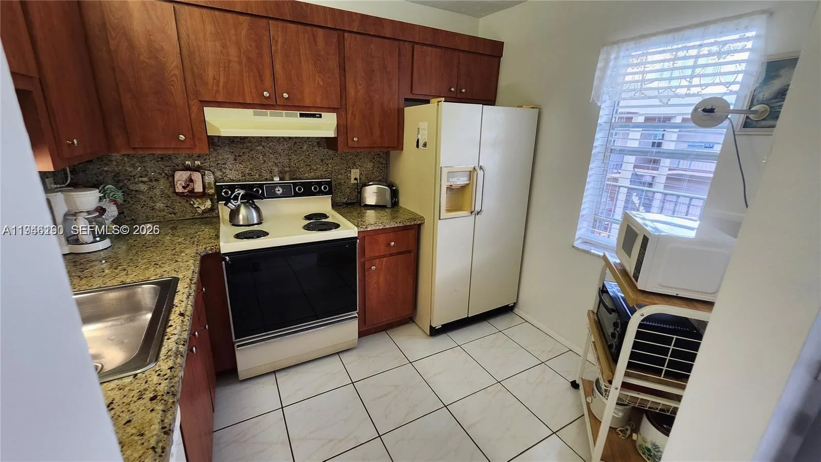 2821 Somerset Dr # 400, Lauderdale Lakes, FL 33311 — zdjęcie 3